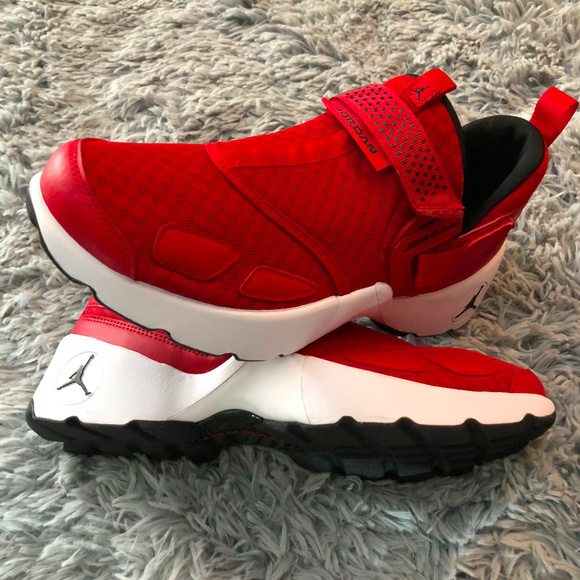 nike ultra xt gym red